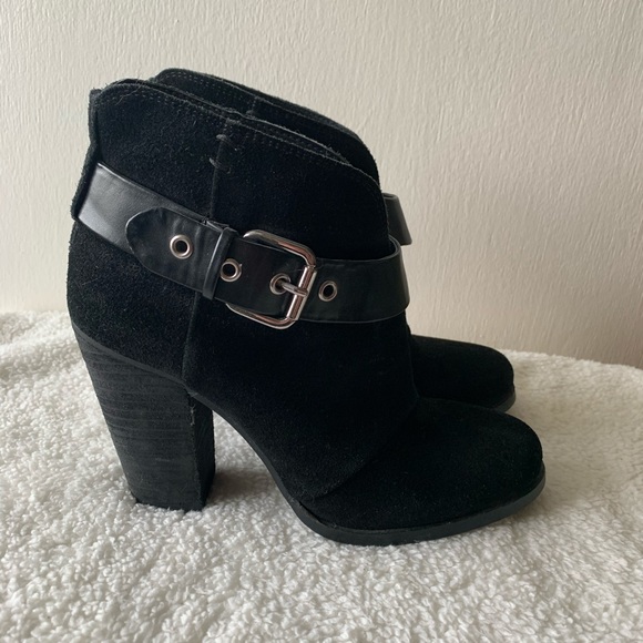 BCBGeneration black ankle booties - Picture 2 of 7